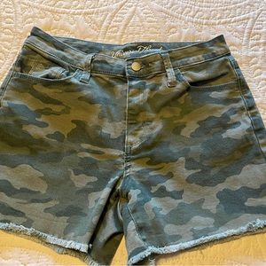 Universal Thread High Waist Camo Shorts